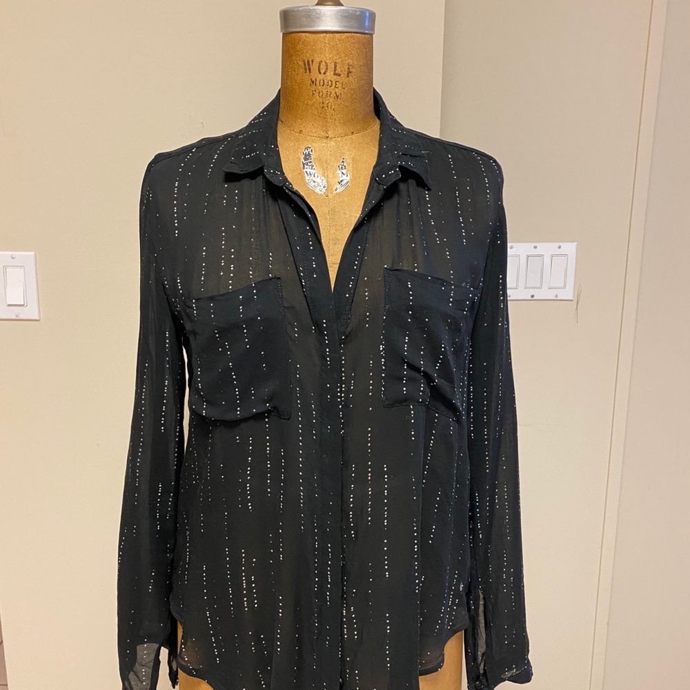Bella Dahl Black Button Top